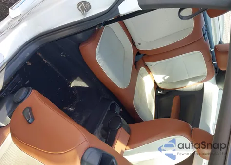 2015 Volkswagen Beetle 1.8T Classic z USA, uszkodzony, nr VIN 3VWF17AT5FM653676